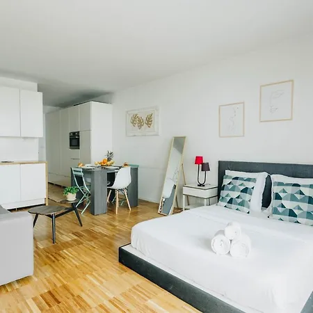 Saint Martin - Le Marais Private * Paris